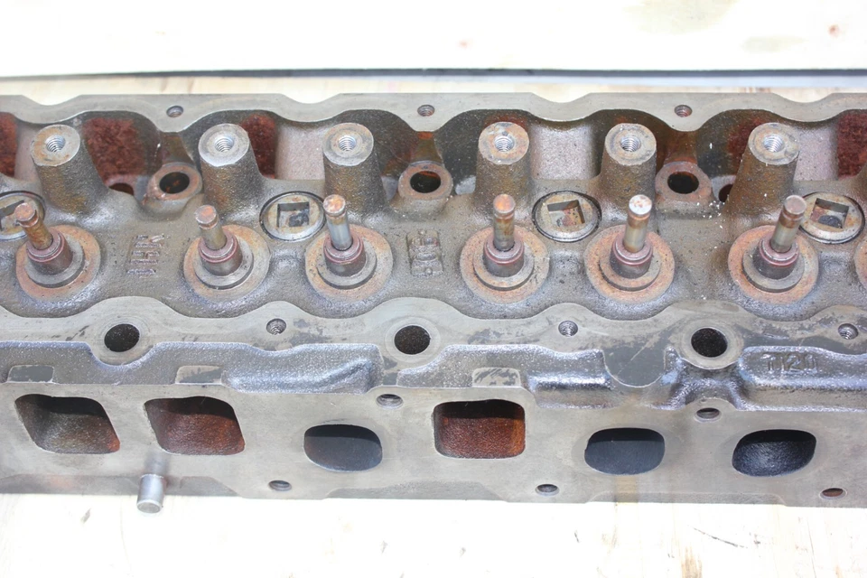 Culata para Jeep Cherokee Grand Cherokee WJ Wrangler TJ 4,0 L 53010334 Foto 4 de 4