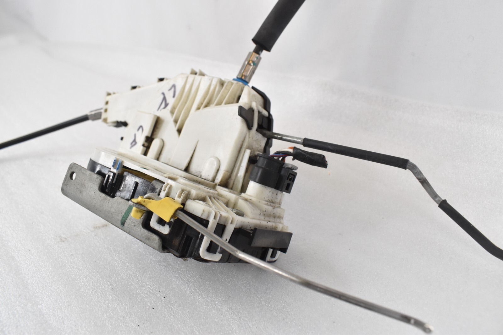 2014-2019 MASERATI GHIBLI SQ4 FRONT LEFT DRIVER DOOR LATCH LOCK ACTUATOR OEM