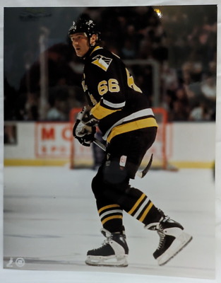 Pittsburgh Penguins Mario Lemieux On Ice Unsigned LICENSED 8x10