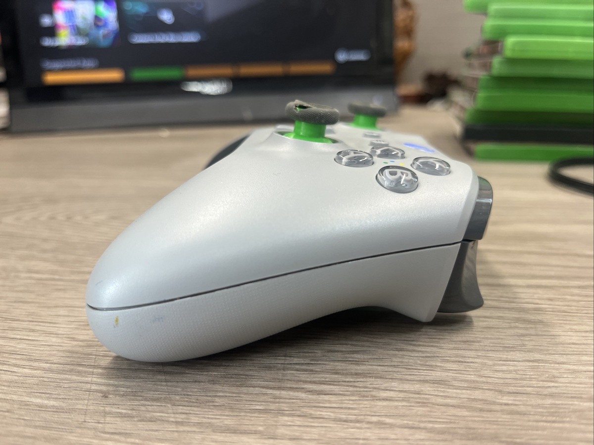 Microsoft Xbox Wireless Controller - Grey/Green Special Edition