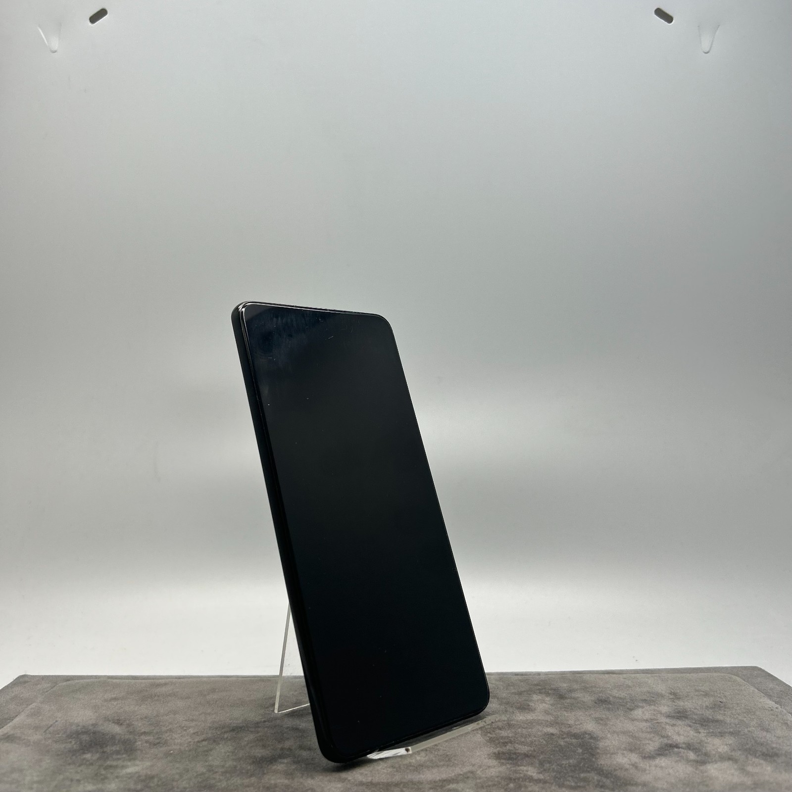 Foto 1 di 2