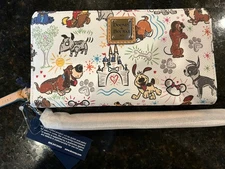 NWT Dooney & Bourke Disney Dogs Paw Prints Wallet Pluto Stitch Copper Lady Tramp