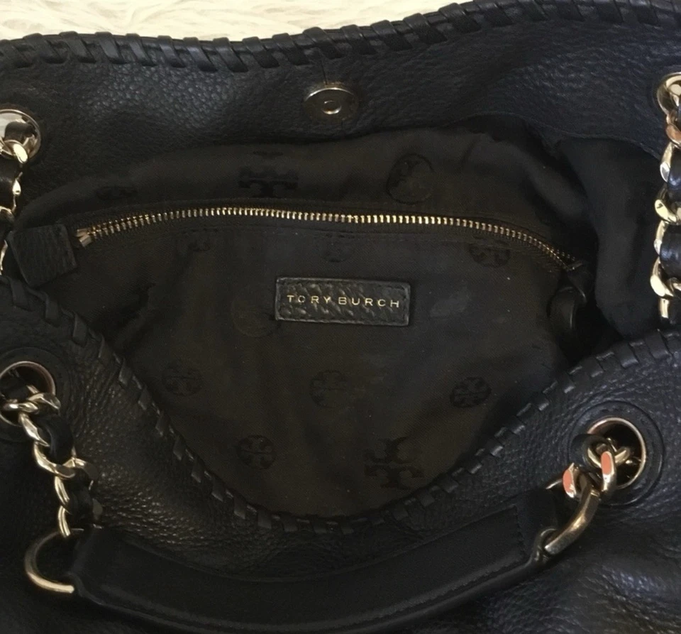 Tory Burch Thea Black Pebbled Leather /Gold  Drawstring Sides Slouchy Bag-FAB ! - Image 3 of 4