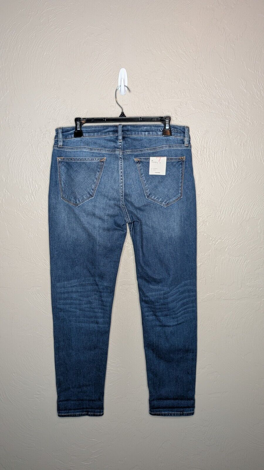 Picture 4 of 6