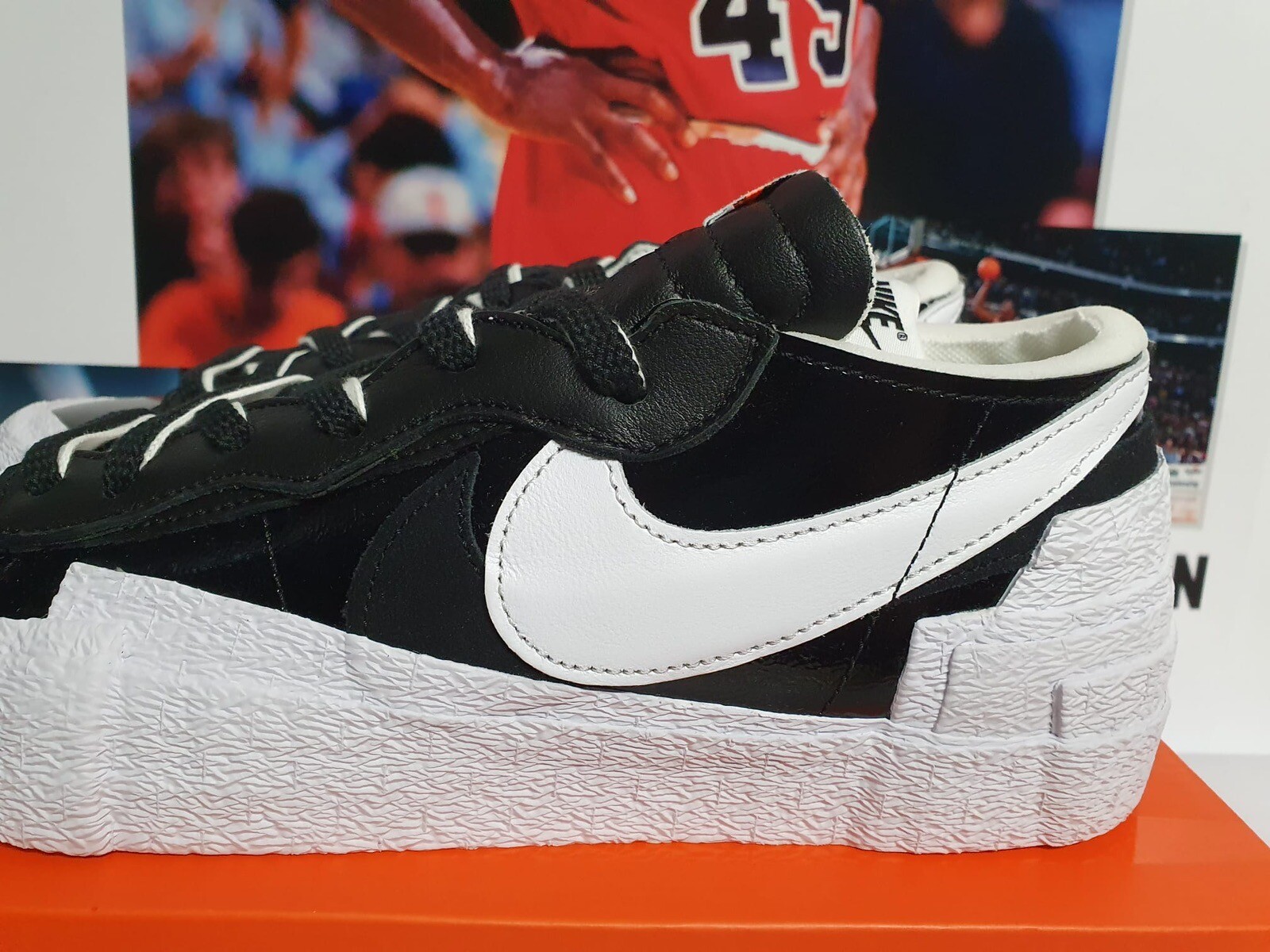 SACAI X NIKE Nike Blazer Low x Sacai Nero Pelle Verniciata Uomo UK 9 EUR 44 (DM6443 001)