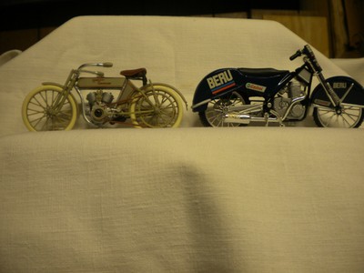 model motorbikes 1 18 scale