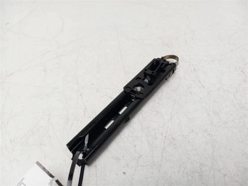 Mercedes GL450 2010 ajustador de cinturón de seguridad del conductor delantero Foto 4 de 4