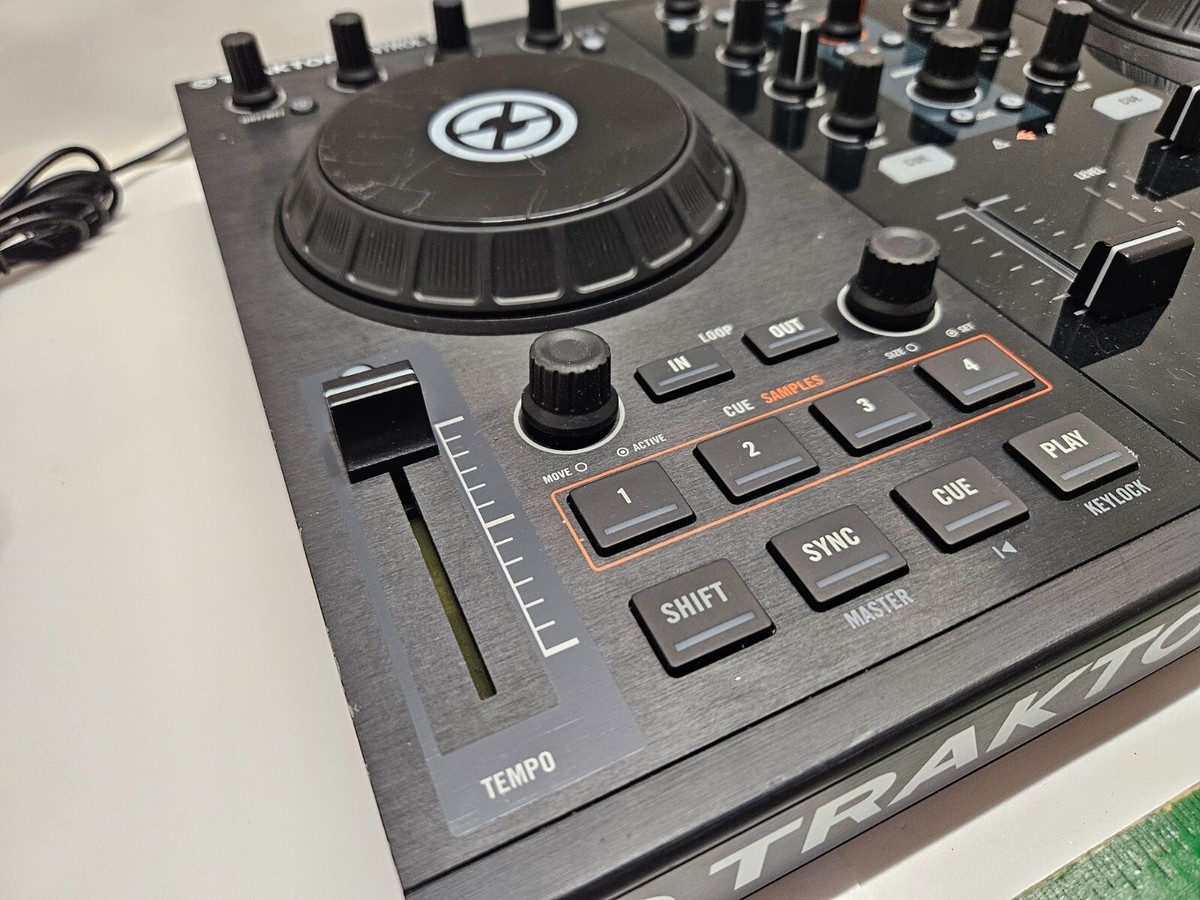 TRAKTOR　Control　s2mk1 Native Instruments TRAKTOR KONTROL S2 MK1 DJ Controller 2ch