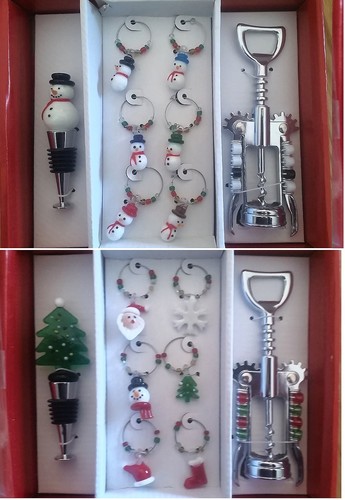 Holiday 6 Bottle Charms, Stopper, and Corkscrew Gift Set - Afbeelding 1 van 9