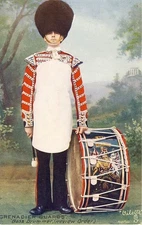 CPA MILITARIA illustrator Oilette Grenadier Guards Bass drummer (14769)