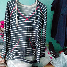 Columbia Women’s XL Striped Pullover Hoodie Gray White Pink Kangaroo Pocket