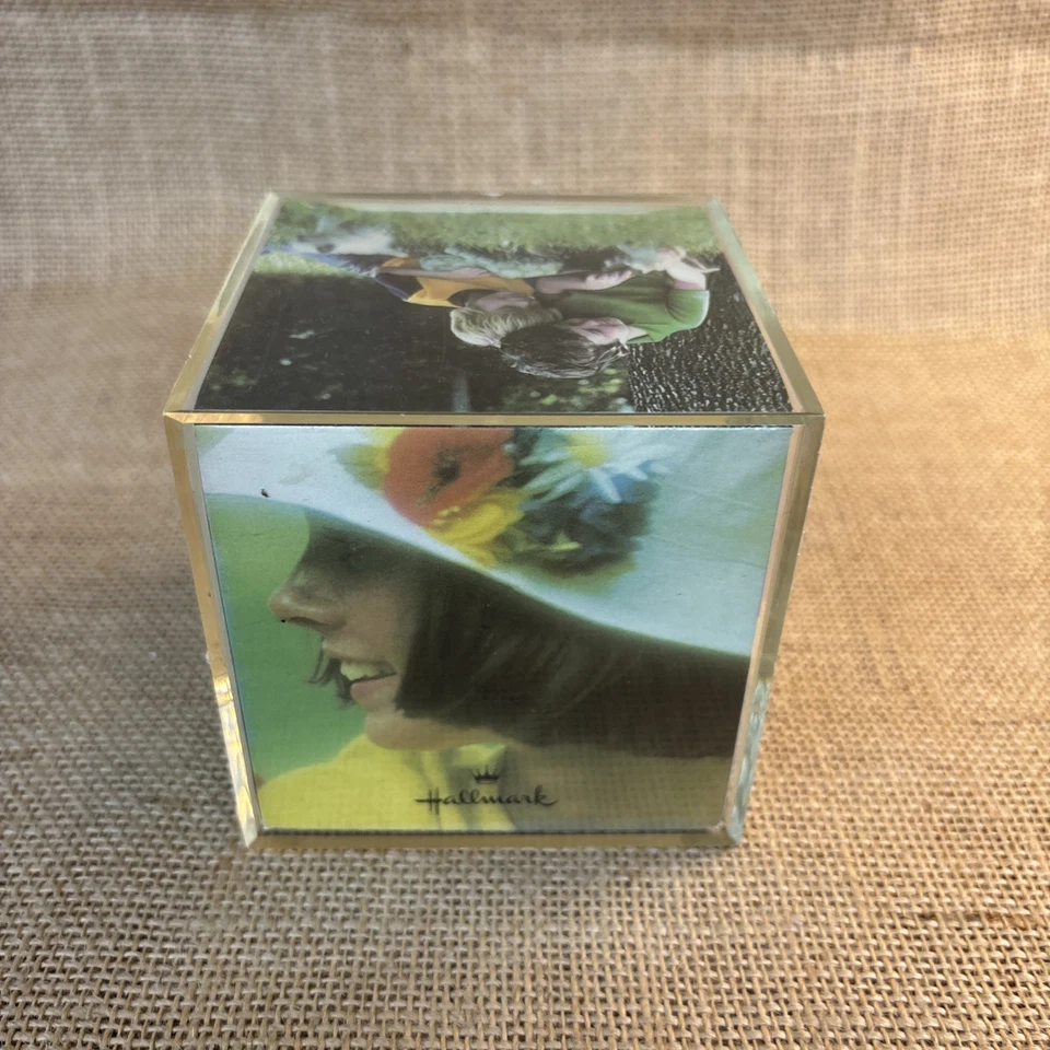 "Cubo de fotos acrílico vintage Hallmark Snap Shot años 70 exhibición 3,5 x 3,5""" Foto 3 de 4