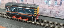 Graham Farish 371-004BSF Class 08 721 Starlet Red Star Express Parcels (DCC-S...