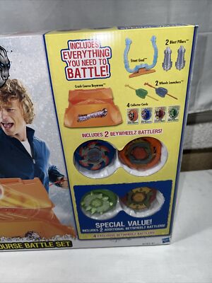 BEYWHEELZ CRASH COURSE BATTLE SET OF 4 BEYBLADE HASBRO 2012 NEW