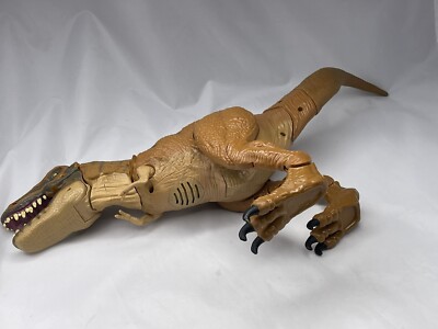 Jurassic World 2015 Hasbro STOMP AND STRIKE 18