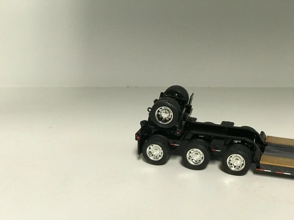 NEW DCP Black 1/64 Fontaine Lowboy w/ Detachable Goose Jeep & 4th Flip - Image 4 of 4