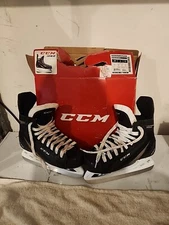 Ccm 1052 Ice Hockey Skates Youth Size US 4.5 Slightly Used In Box