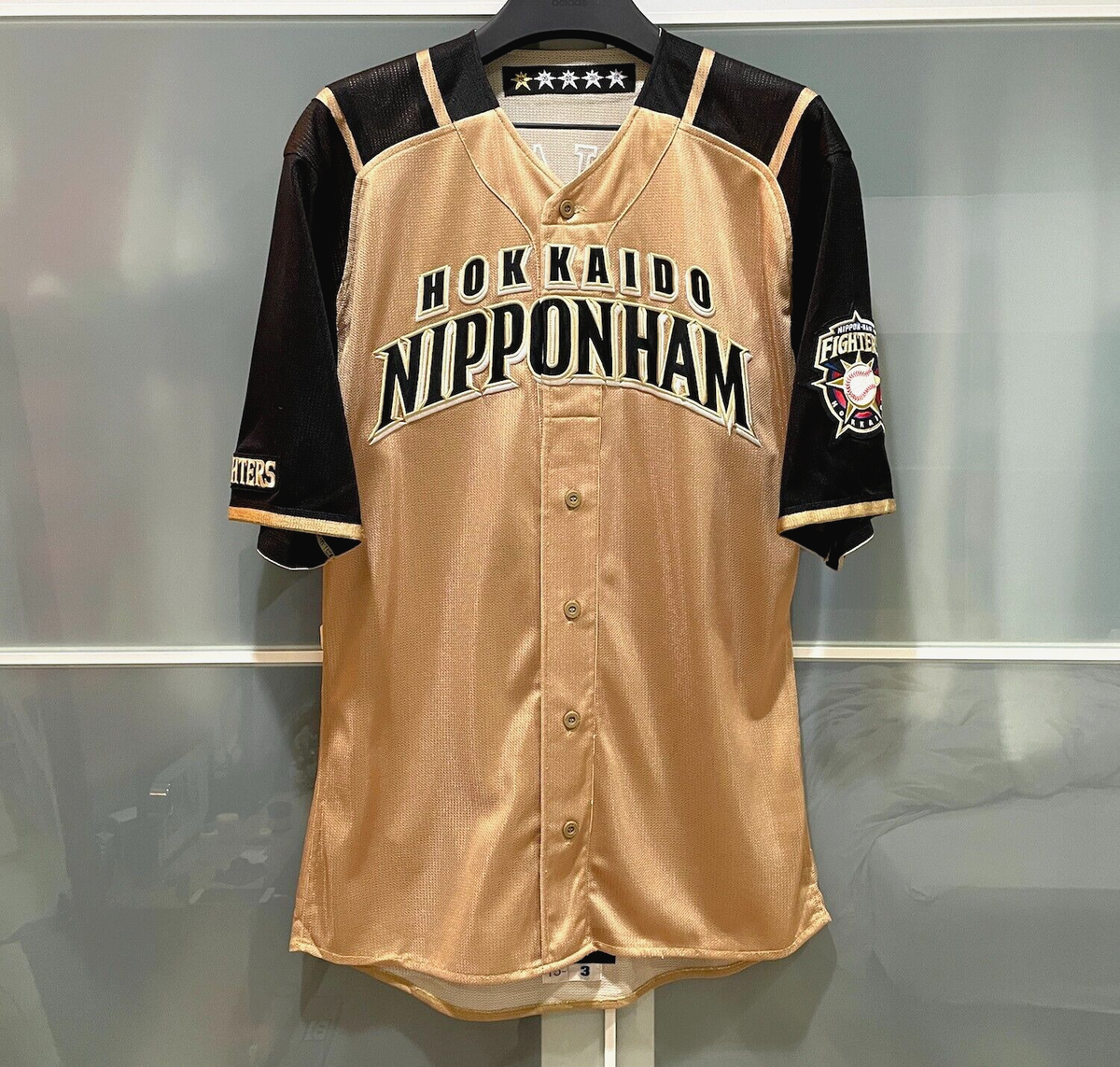 GAME WORN SIGNED HOKKAIDO NIPPON-HAM FIGHTERS TANAKA BASEBALL
