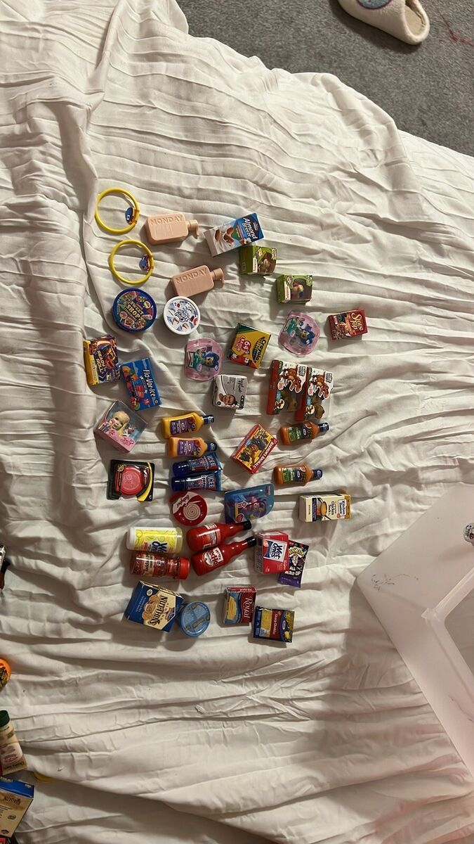 MINI BRANDS 100+ OF THEM!!! ZURU MINI BRANDS A FEW SPECIAL MINI BRANDS 100+ OF THEM!!! ZURU MINI BRANDS A FEW SPECIAL