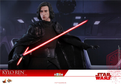 Hot Toys MMS438 Star Wars: The Last Jedi 1/6th scale Kylo