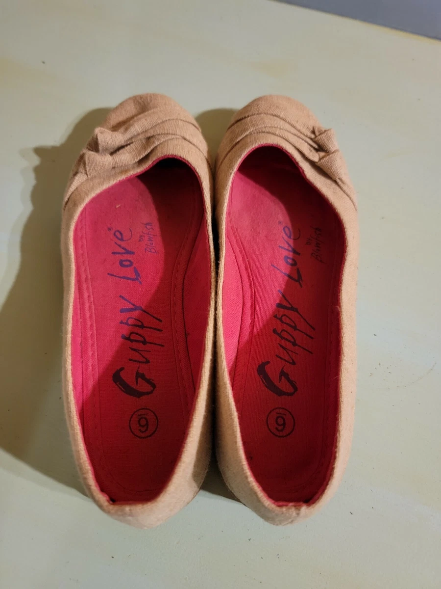 Guppy love shoes clearance