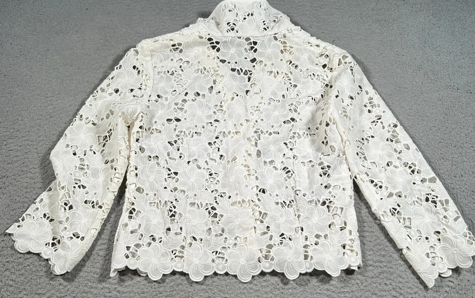 Chaqueta Blazer Lilly Pulitzer Mujer 6 Blanco Floral Ojales Encaje Manga 3/4 Recortada Foto 2 de 4