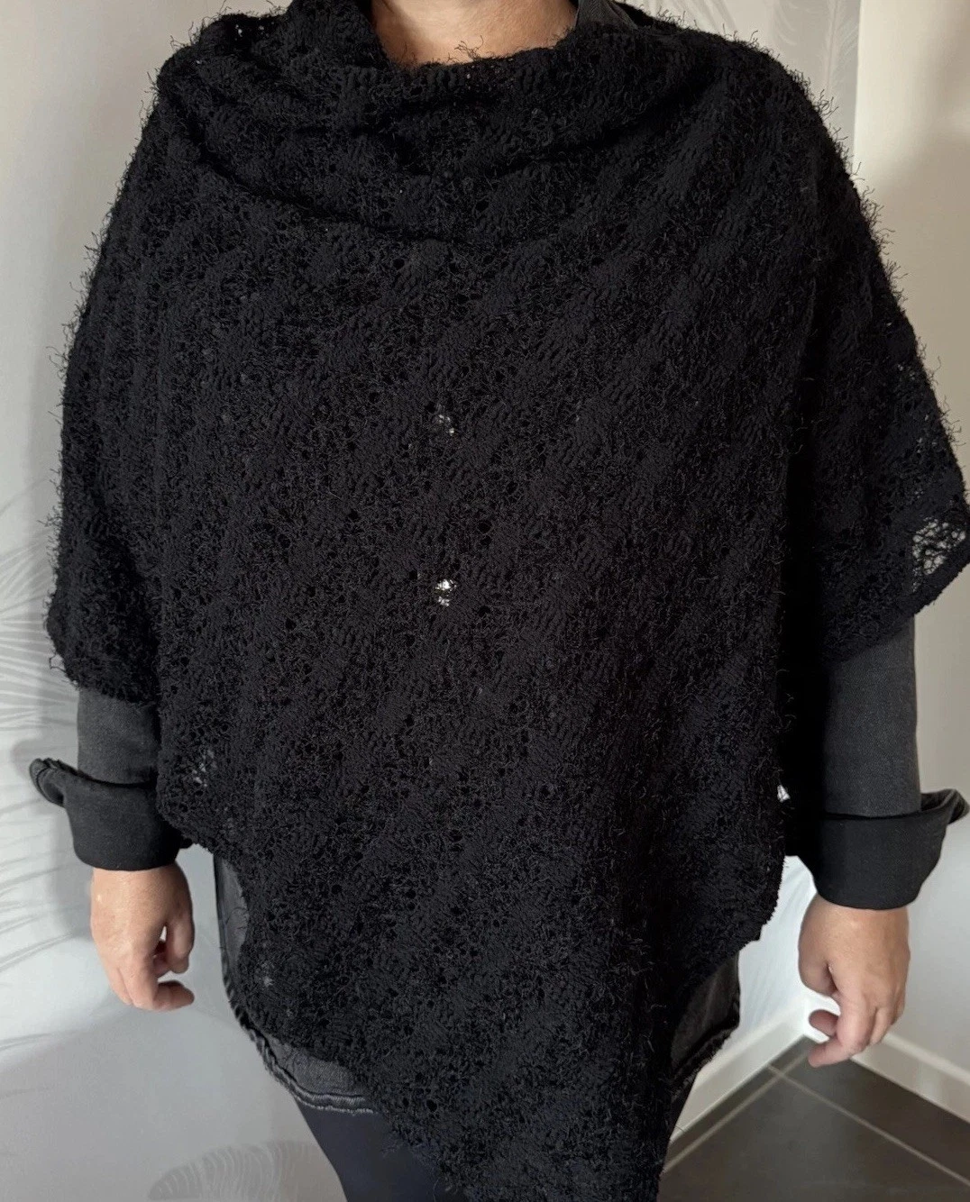 Boho/Retro Handmade Crochet Knit Poncho Shawl New Winter Black