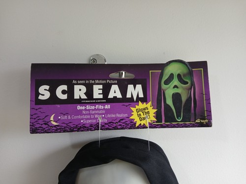 Vintage Scream Ghostface Mask Gen 2 Tagged ASIS New Old Stock - Picture 4 of 11