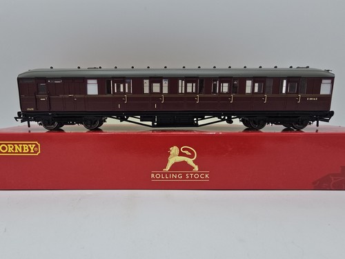 #5423 Hornby R4566 BR (Ex LNER) 61' 6" Brake Comp Corridor in maroon`E10116E`. | Condition: Used