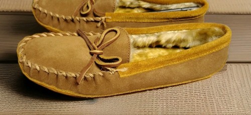 L.L. Bean Moccasins Size 6M Kid's Soft Faux Fur Tan Leather Stitching - Picture 4 of 6