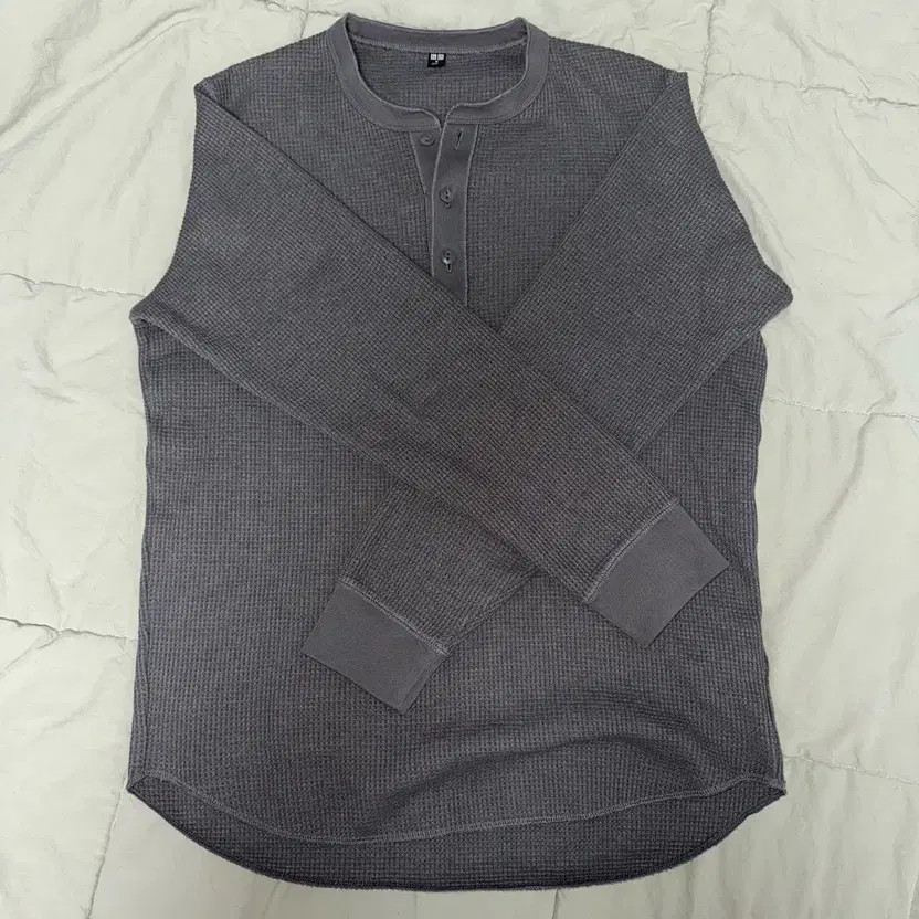 Uniqlo Waffle Henley Long Sleeve T-Shirt - Gray, M