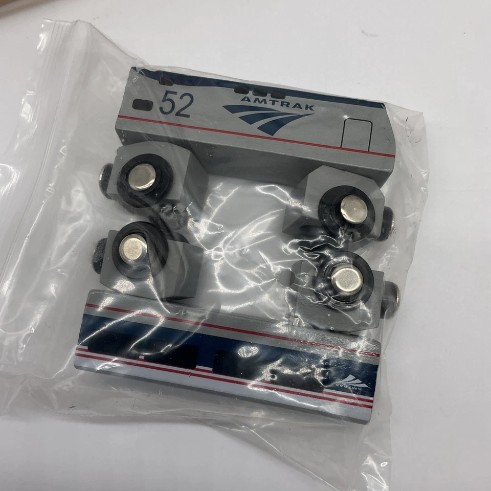 New AMTRAK Wooden Railway 20 Piece Wooden Train Set DARON TY045 - Image 4 of 4