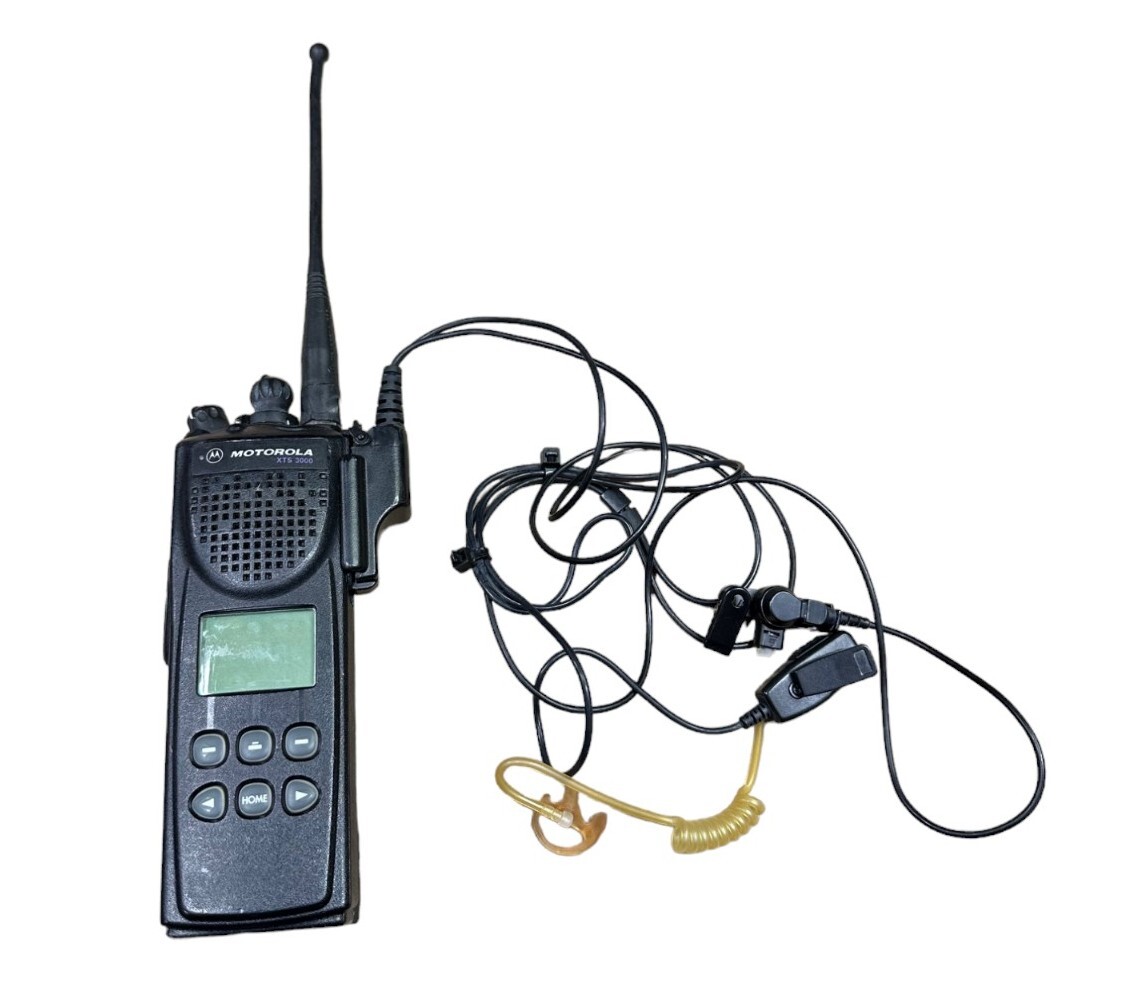 Genuine MOTOROLA XTS3000 Radio, Model H09UCF9PW7BN *SALE* | eBay