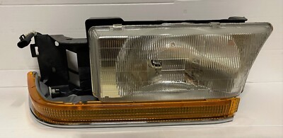 NOS Genuine GM Headlamp #16513220 - Buick Roadmaster ('92-'96) - Passenger Side