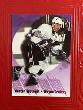 WAYNE GRETZKY  1994-95 Flair CENTER SPOTLIGHT #4