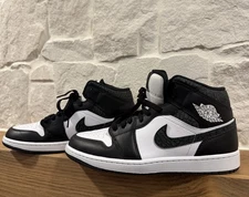 NEW Nike Air Jordan 1 Mid SE Panda Black White FB9911-001 Men's Size 9.5