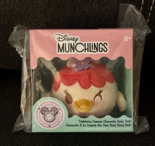 Disney Parks Munchlings Plush Series - Daisy Duck Triple Compote Cheesecake Box
