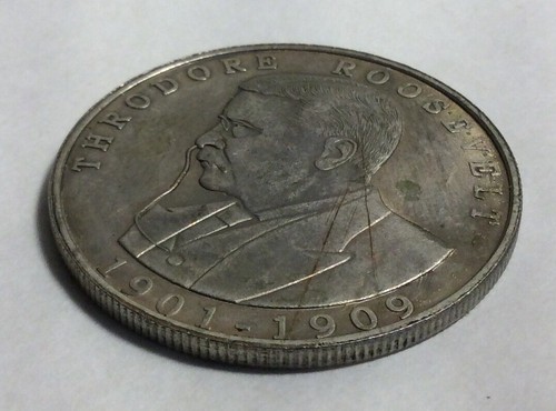 1-1/2" Collectible PRESIDENT "THRODORE ROOSEVELT" TOKEN 1901-1909 (Error) U.S. - Picture 3 of 5