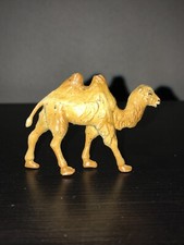 toy animal figures vintage