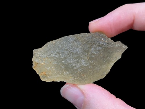 LIBYANES WÜSTENGLAS, Rohkristall - selten, 2A Klasse, 21,1 g - Heilsteine, 47222