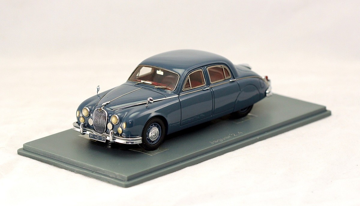 1:43 NEO Scale Models NEO44331 Jaguar Mk I 2.4L 4-door Saloon LHD