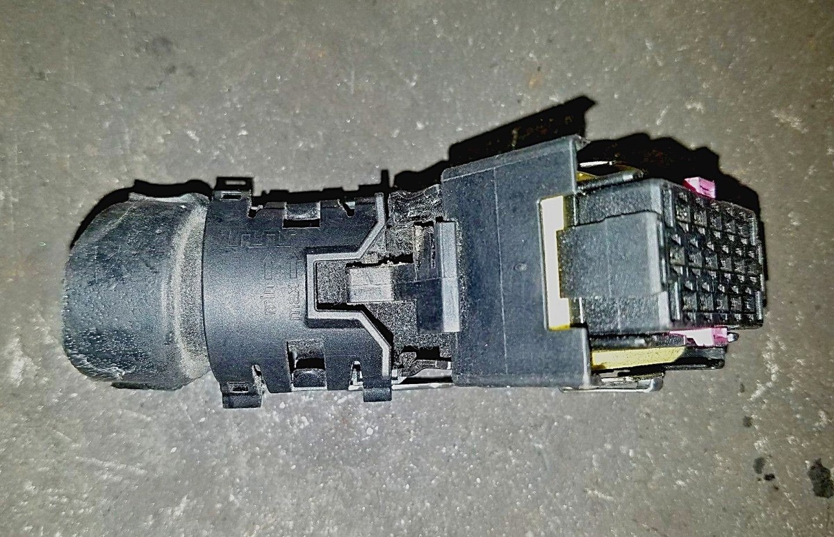 BOSCH CONNECTOR PART 1 928 40 | eBay