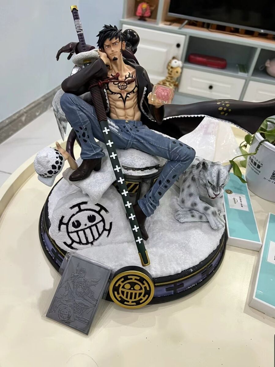 ZZDD Studio One Piece 1/6 Trafalgar Law GK Resin Painted ZZDD Studio One Piece 1/6 Trafalgar Law GK Resin Painted
