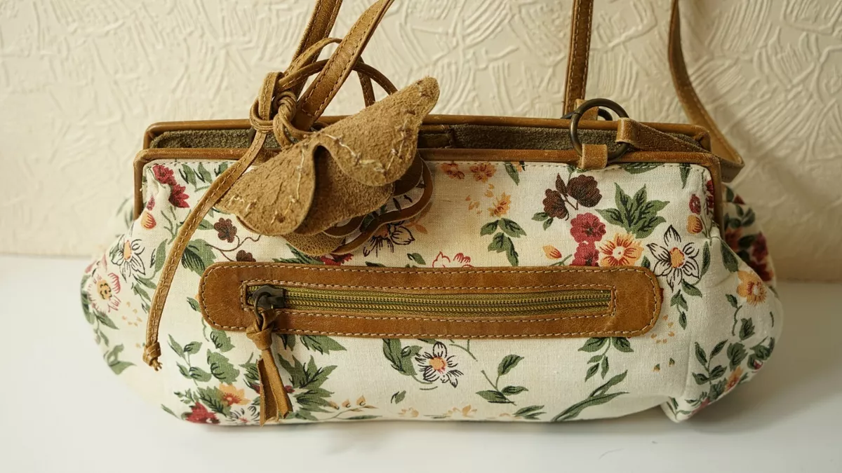 Jigsaw handbags store