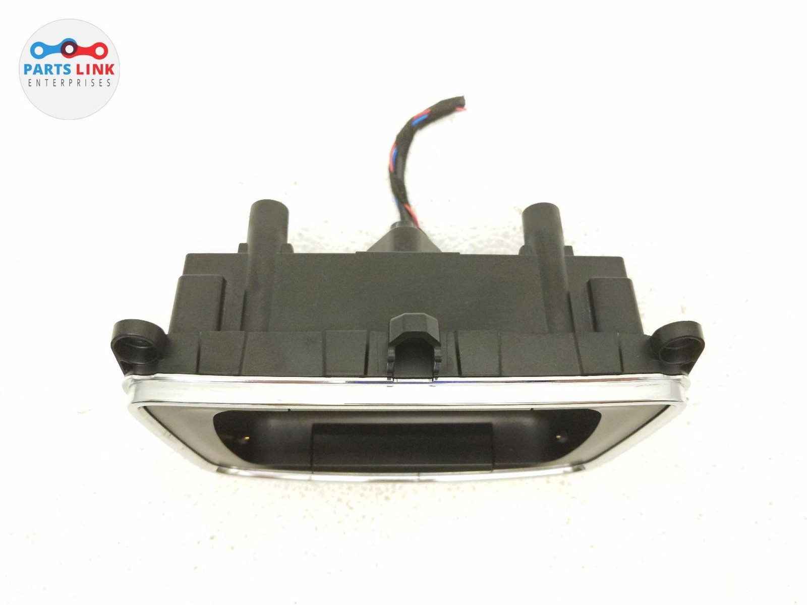 2016-20 BENTLEY BENTAYGA REAR CONSOLE REMOTE CONTROL PAD DOCK CRADLE w/ HARNESS