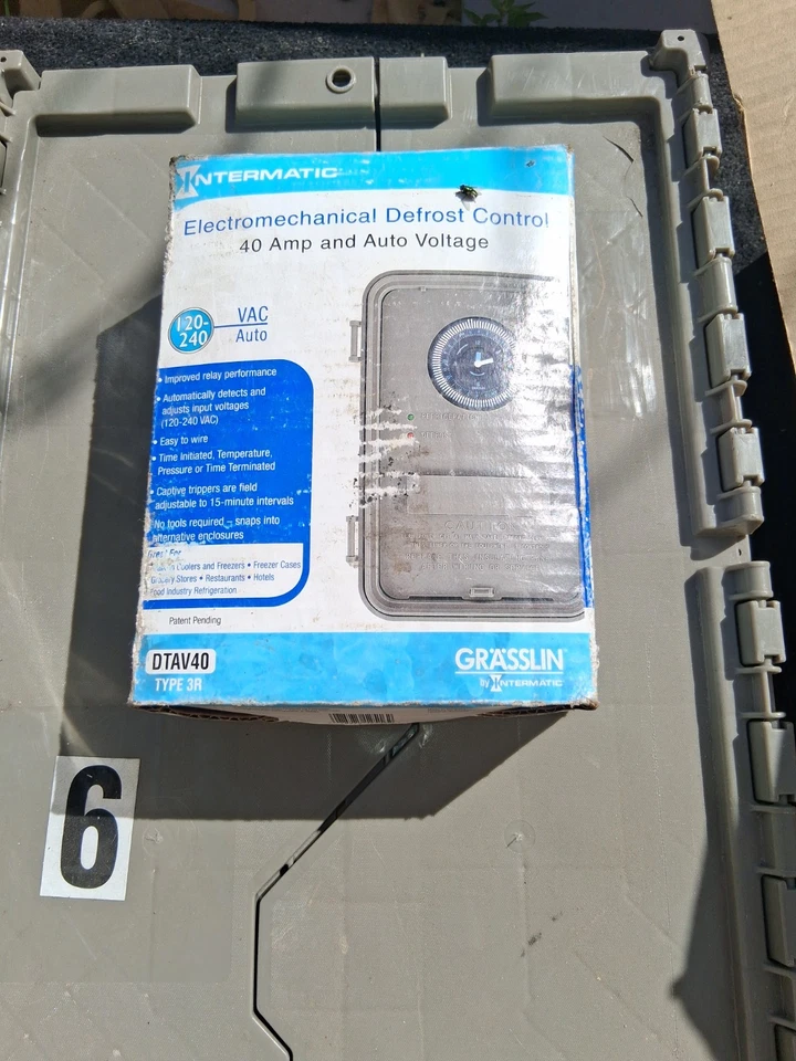 Intermatic Grässlin GM40AV Electromechanical Time Switch - Image 3 of 3