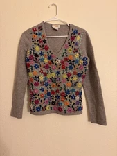 TALBOTS Vintage 90s Gray Hand Embroidered Floral Sweater VNeck Lambs Wool Medium