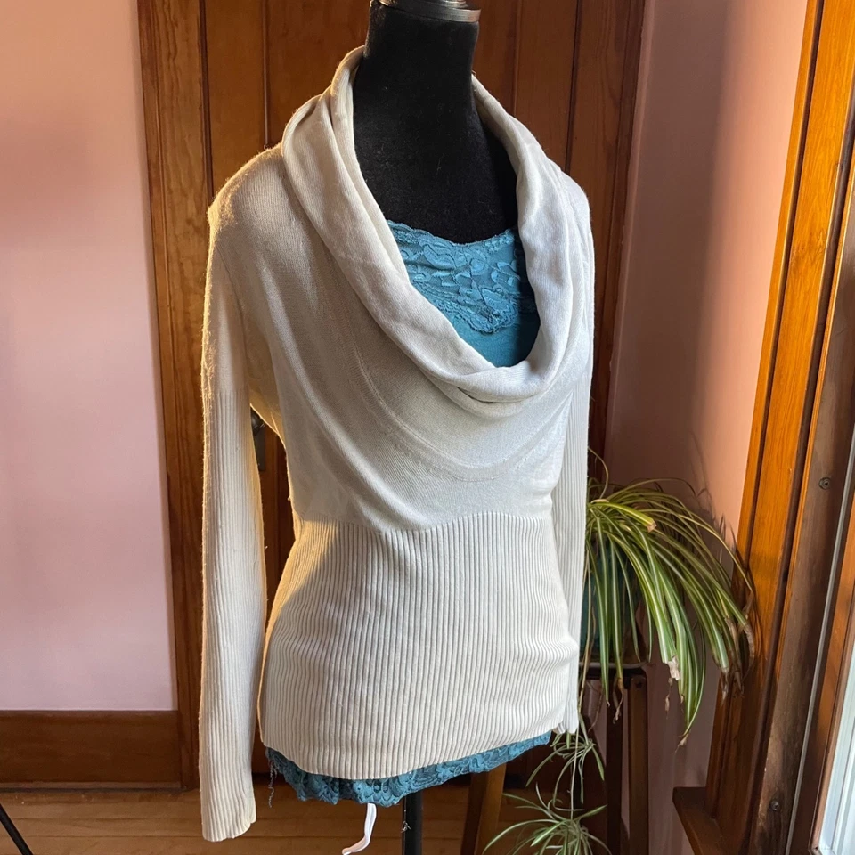 Suéter Etcetera Seda Cachemira Beige L Capucha Cuello Silencioso Lujo Dinero Antiguo Hiedra Foto 4 de 4