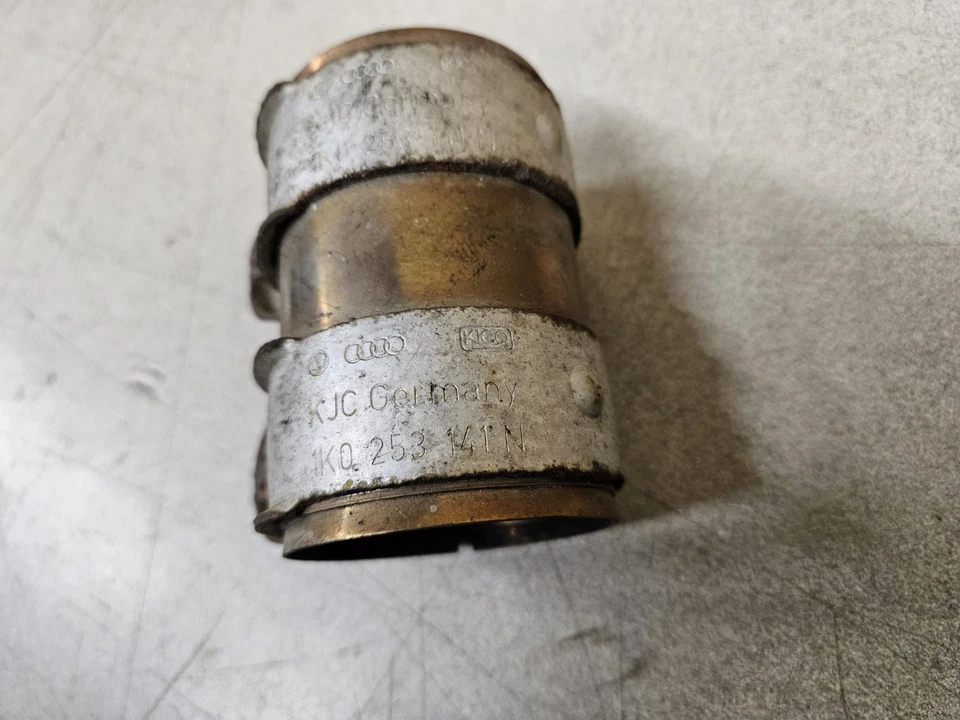 Abrazadera de silenciador OEM 2004-2019 Volkswagen CC Jetta Jetta GLI 1K0253141n Foto 2 de 2