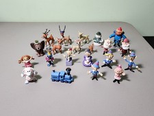 Rudolph The Red Nosed Reindeer And Island Of Misfit Toys Lot of 21 Figures